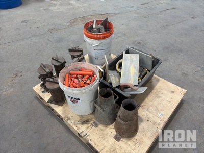 Quantity of Concrete Tools Varios, herramientas manuales
