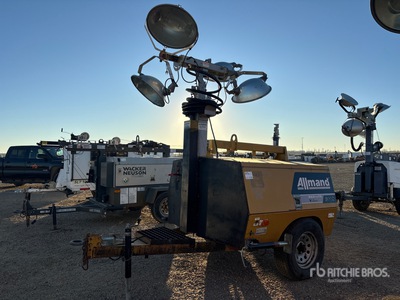 2011 Allmand Maxie-Lite V-TWR 20 kW Torre de iluminación