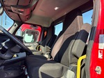 Cab with Seats/armrests