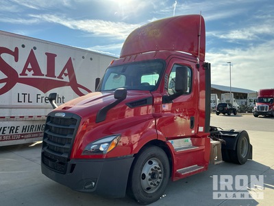 2019 Freightliner Cascadia 116 4x2 Cabeza Tractora Cabina Corta (Inoperable)