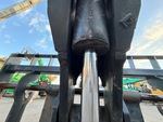 Hydraulics with Carriage Tilt Cylinder