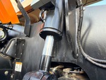 Hydraulics with Frame Leveling Cylinders