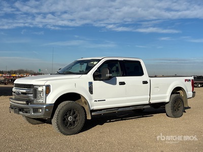 2019 Ford F-350 XLT 4x4 Crew Cab Pickup