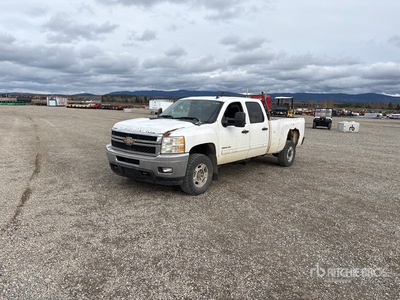 2011 Chevrolet Silverado 2500HD Silverado 4x4 Crew Cab Pickup