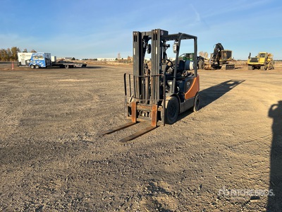 2017 Doosan G25E-5 4600 lb Forklift