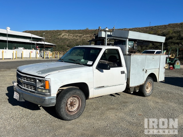 2000 Chevrolet 3500 4x2 Service Truck