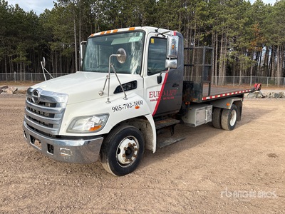 2013 Hino 268 4x2 Roll-Off Truck