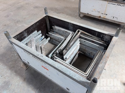Quantity of 400mm Boxing Brackets