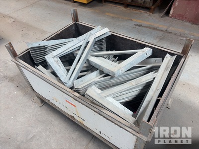 Quantity of 600 mm Boxing Brackets Varios, herramientas manuales