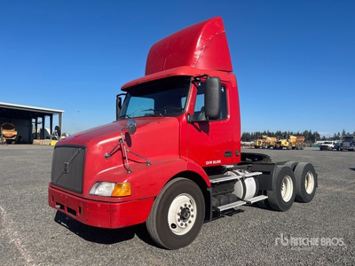 2002 Volvo VNM 6x4 Day Cab Prime Mover