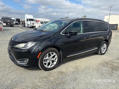 2017 Chrysler Pacifica Minivan