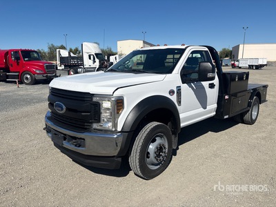2019 Ford F-550 4x4 Flatbed Truck