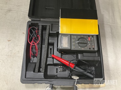 (33) Fluke 27/FM Multimeters