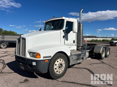 1999 Kenworth T600 6x4 Cabeza Tractora Cabina Corta
