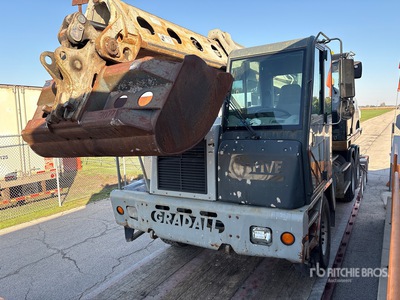 2010 Gradall XL 4100 Series II Excavatrice à roues pour travaux routiers
