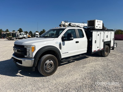 2017 Ford F-550 XL 4x4 Extended Cab Service Truck
