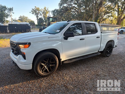 2024 Chevrolet Silverado 1500 Custom 4x4 Crew Cab Pickup