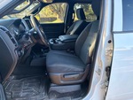 Cab with Seats/armrests