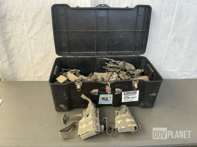 (18) Universal Pistol Holsters