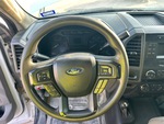 Cab with Elementy sterujące układem sterowania