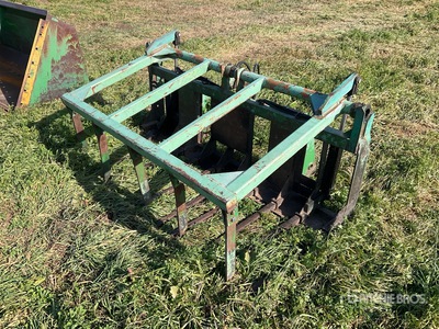 80 in Grapple tractor bak