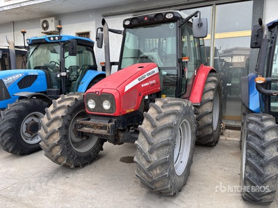 2010 Massey Ferguson 5445 Dyna-4 Ciągnik 4WD