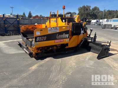 2017 LeeBoy 8520 Track Asphalt Paver