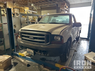 1999 Ford F-250 XL 4x2 Utility Truck (Inoperable)