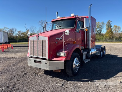 2004 Kenworth T800 6x4 T/A Sleeper Truck Tractor