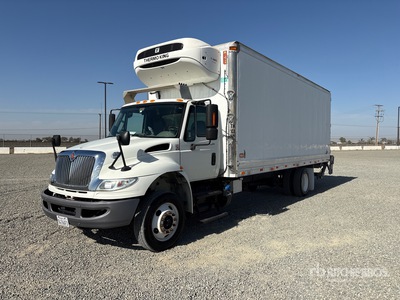 2015 International 4x2 Refrigerated Truck