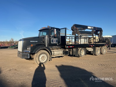2000 Hiab 210K-3 1830 kg Knuckle Boom on 2003 Western Star 4900 8x4 Twin-Steer Boom Truck