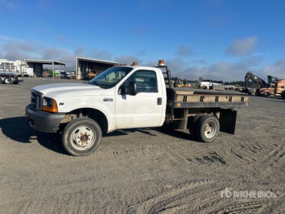 2000 Ford F-450 XL 4x4 Camion à benne à plateau