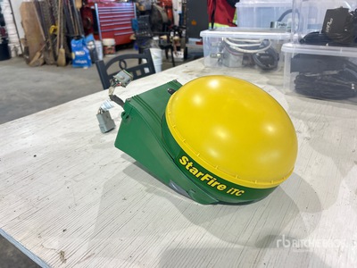 John Deere StarFire iTC جهاز استقبال لتحديد المواقع للملاحة