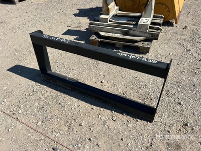 46 in . Skid Steer Attachment Mounting Plate