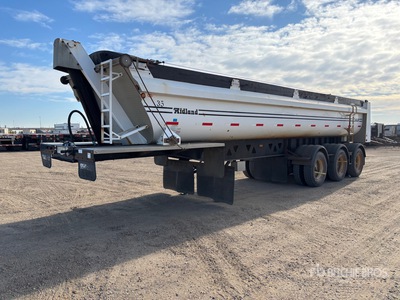 2015 Midland 35 ft Tri/A Remolque banera