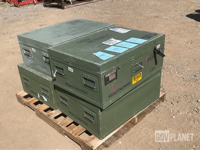 (4) Garrett 864075-14 Storage Containers
