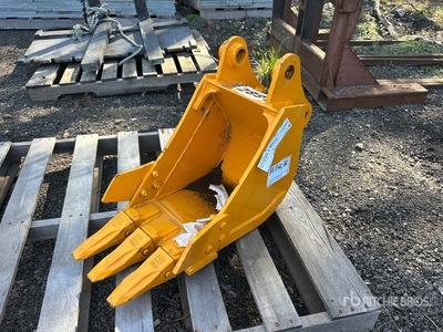 12 in Digging Excavator Bucket