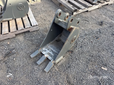 Wacker neuson 28z3 12 in Digging Excavator Bucket