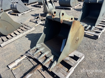 Wacker Neuson 28Z3 30 in Digging دلو حفارة