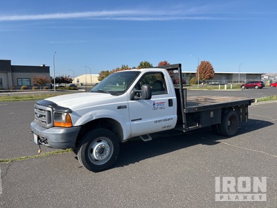 2000 Ford F-450 XL 4x2 Camion à Plateau