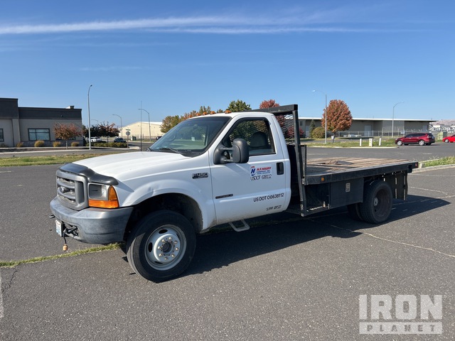 2000 Ford F-450 XL 4x2 Flatbed Truck