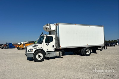 2016 Freightliner M2 106 4x2 Refrigerated Truck