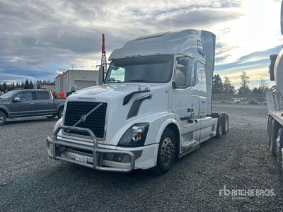2016 Volvo VNL 6x4 Ciągnik siodłowy T/A z kabiną sypialną (Inoperable)