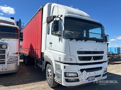 2015 Mitsubishi Fuso FFV Autocarro centinato (Inoperable)