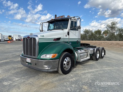 2013 Peterbilt 384 6x2 Ciągnik siodłowy T/A z kabiną dzienną