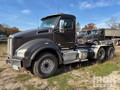 2019 Kenworth T880 6x4 T/A Day Cab Truck Tractor
