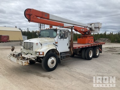 1993 on 1993 International 4900 6x4 Bucket Truck