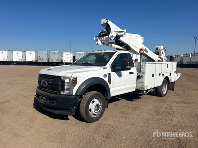 2019 Altec AT41M 40 ft on 2019 Ford F-550 4x4 Camion Nacelle