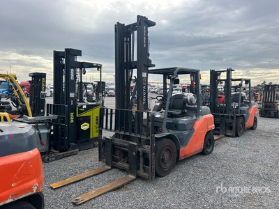 2019 Toyota 8FG35U 7300 lb Pneumatic Tire Carretilla Elevadora