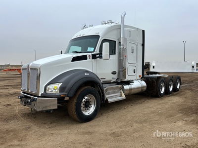 2020 Kenworth T880 8x6 Cabina con cuccetta per trattore stradale 3 assi